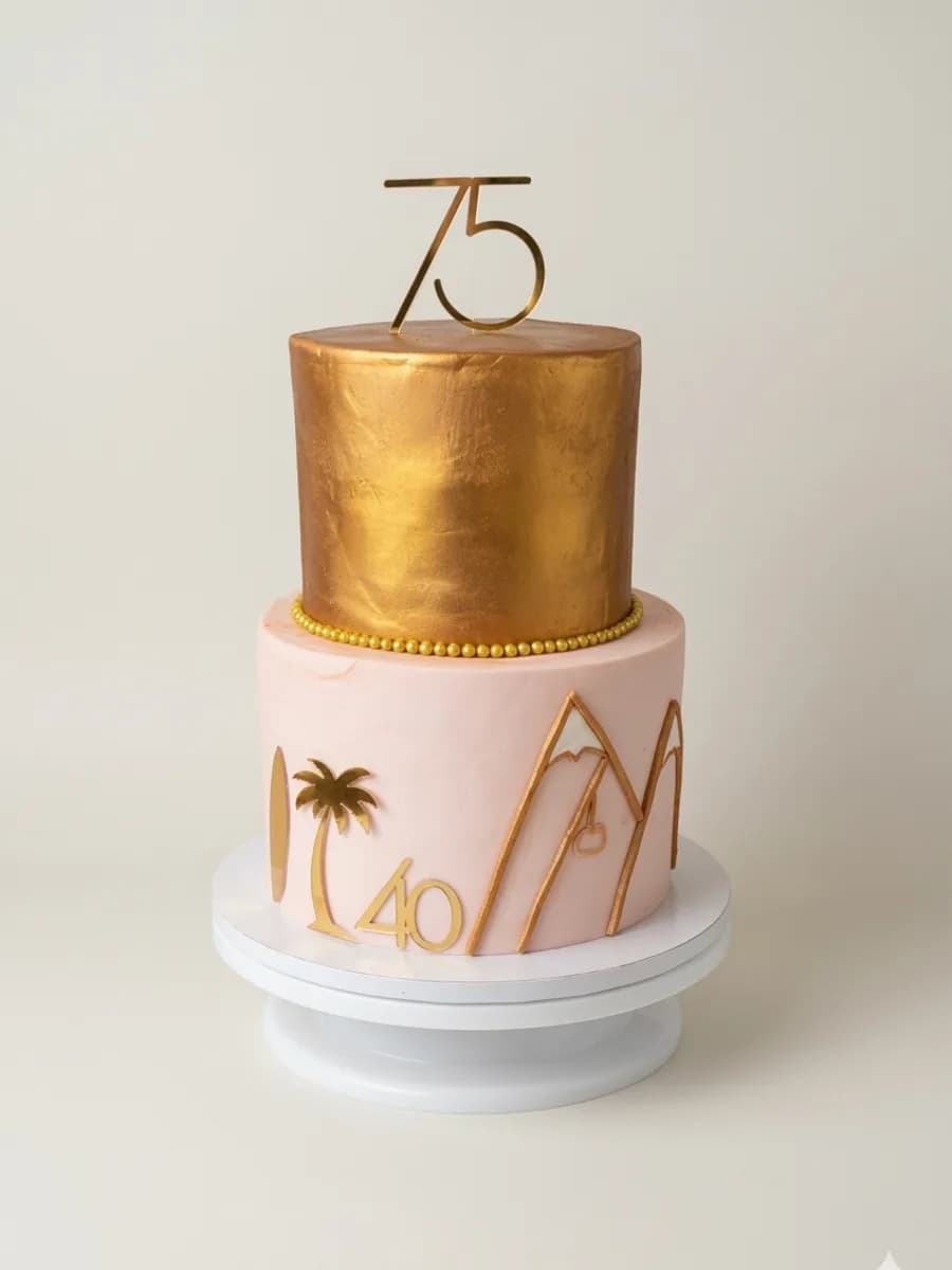 Gâteau à étages or et palmiers pour 40 ans